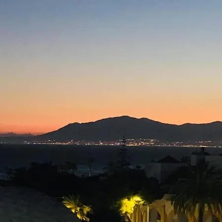 Modern Getaway Daire